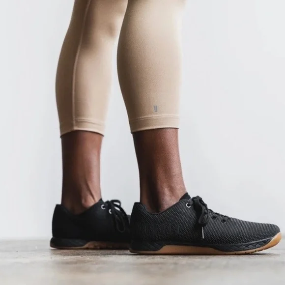 NWT NOBULL High-Rise Plush Heather Crop Tight - Medium - Sand (Beige/Tan) - Picture 2 of 7